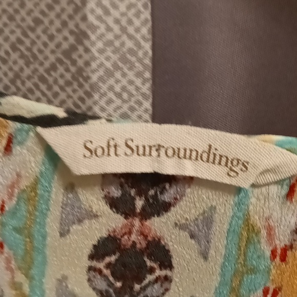 FINAL PRICE Soft Surroundings patterned s/s blouse w flared layered hem Medium - Picture 1 of 4